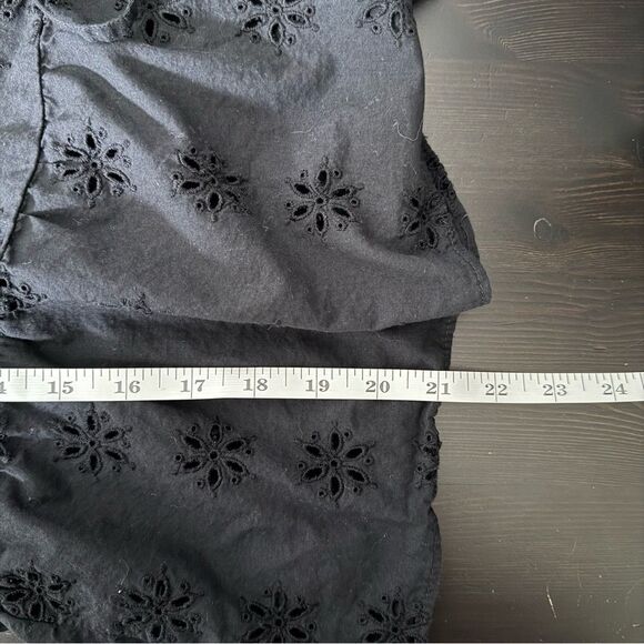 Madewell Wrap Top Womens Sz Small Black Scalloped Eyelet Floral Boho Feminine - Picture 10 of 10